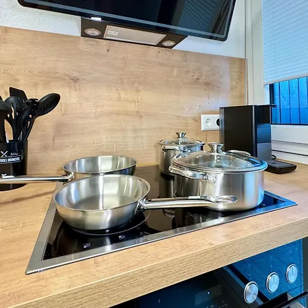 3 Apartment, 86 Qm, Max 5 Personen, Balkon, Garage, Schnelles Internet * Sindelfingen