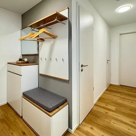 3 Apartment, 86 Qm, Max 5 Personen, Balkon, Garage, Schnelles Internet * Sindelfingen